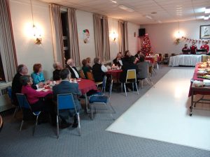 Families and friends enjoying "KAMPANA". December 2005.