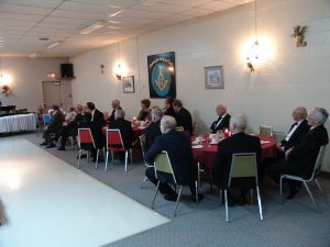 Families and friends enjoying "KAMPANA". December 2005.